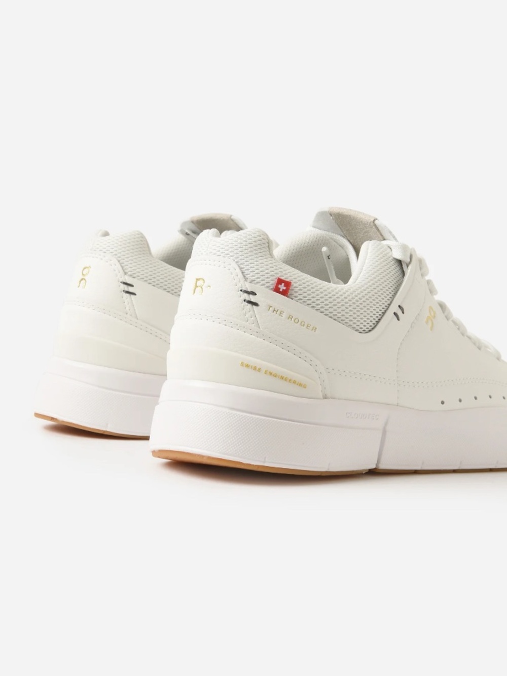 On The Roger Centre Court White Gum (Women's) - size 9 🌟 - Picture 4 of 7